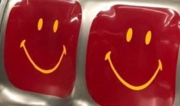 今日分享吃瓜文案搞笑